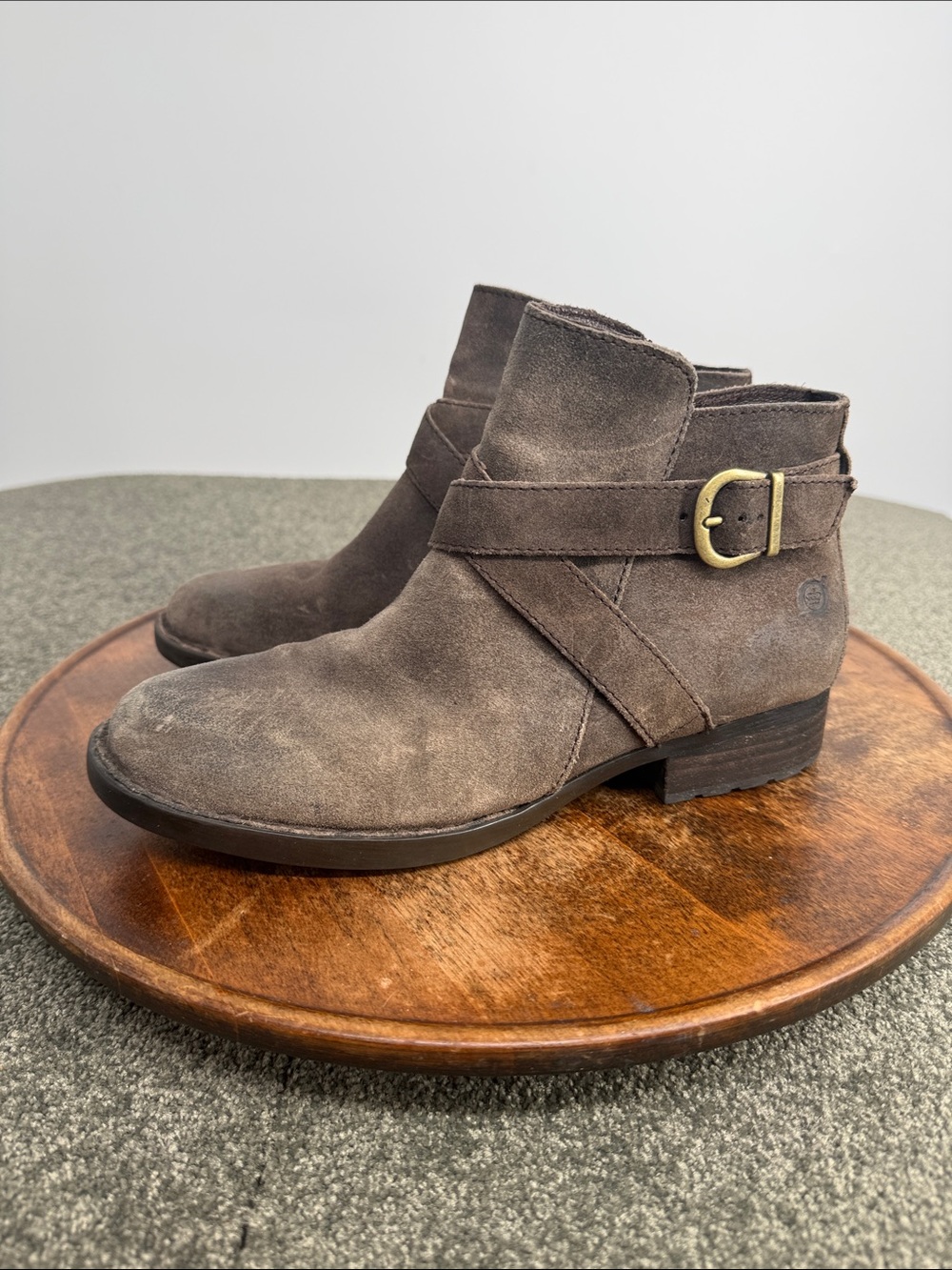Born Boots Wm 8.5 M Brown Leather Ankle Booties Buckle Low